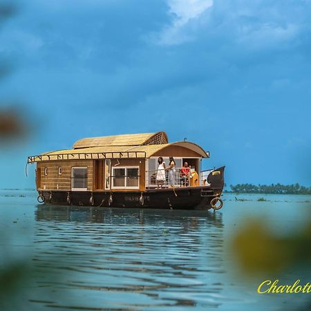 Charlotte Cruise House Boat Hotel Alappuzha Buitenkant foto