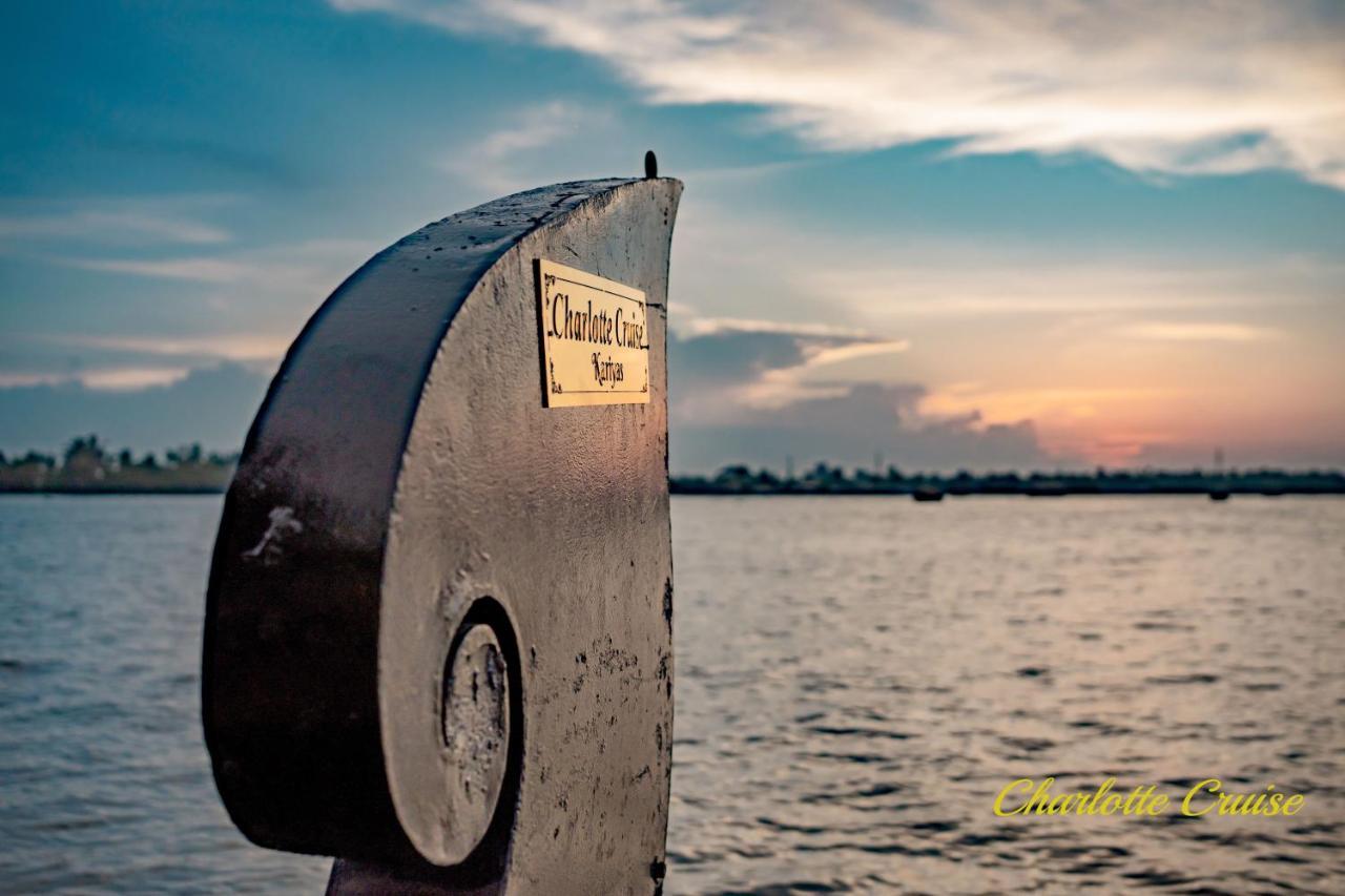 Charlotte Cruise House Boat Hotel Alappuzha Buitenkant foto