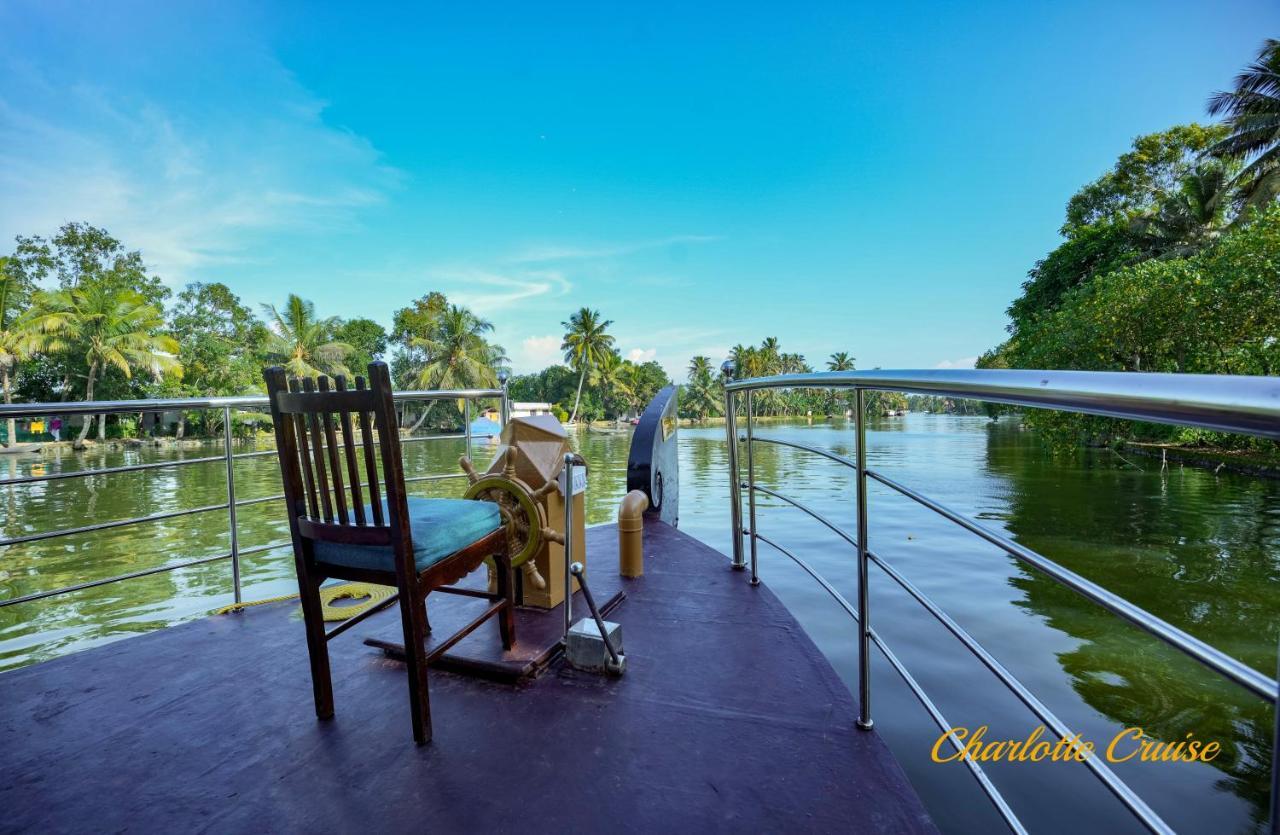 Charlotte Cruise House Boat Hotel Alappuzha Buitenkant foto