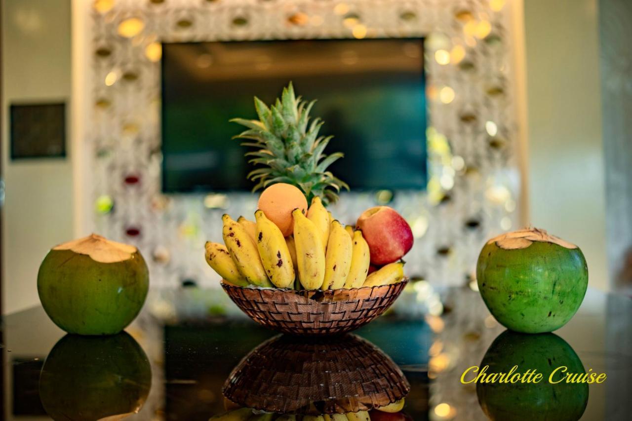 Charlotte Cruise House Boat Hotel Alappuzha Buitenkant foto